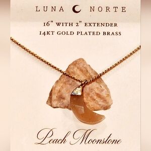 Luna Norte Peach Moonstone Pendant Necklace  14K Gold-Plated brass NIB